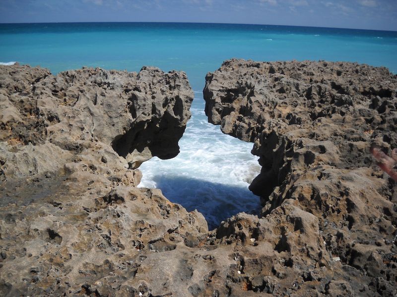 Blowing Rocks Preserve
