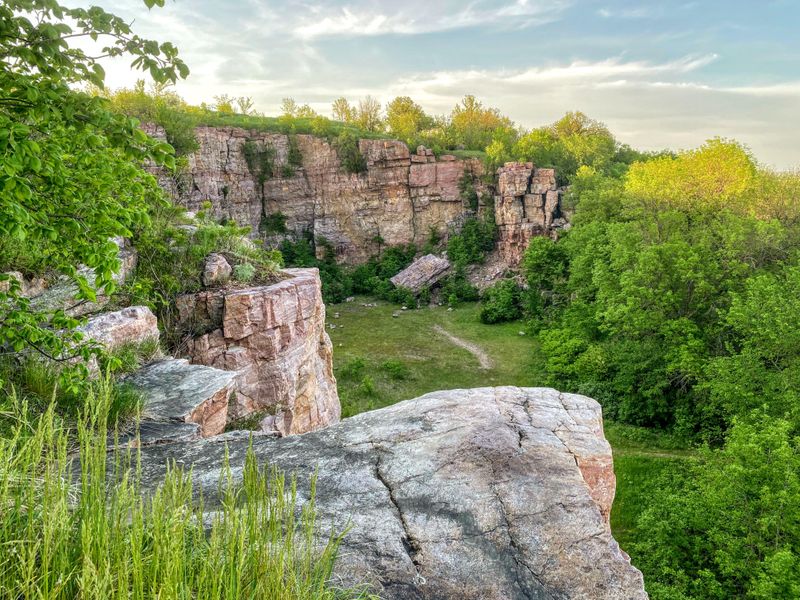 Blue Mounds State Park