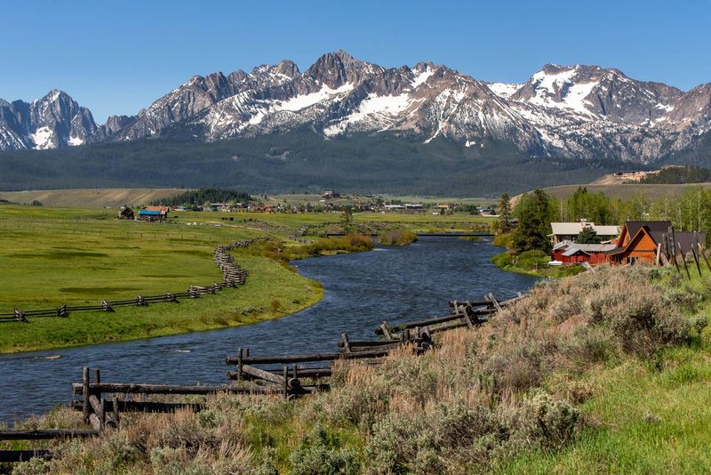 Stunning Sawtooth Scenery